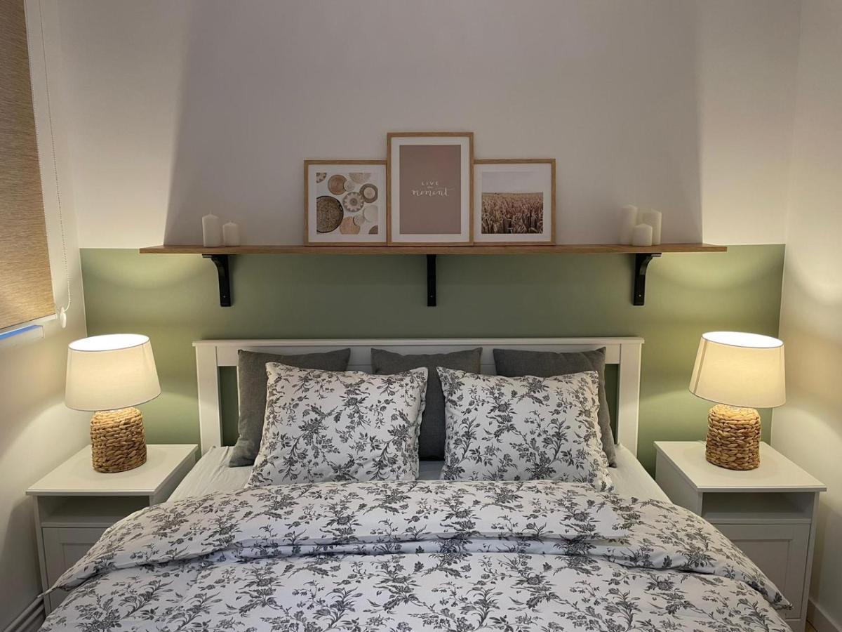 Apartamenty Guzik 22 Кросно Екстериор снимка